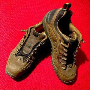MERRELL Sz 8.5 Intercept Leather Air  Cushion Vibram Outsole Waterproof Sneakers